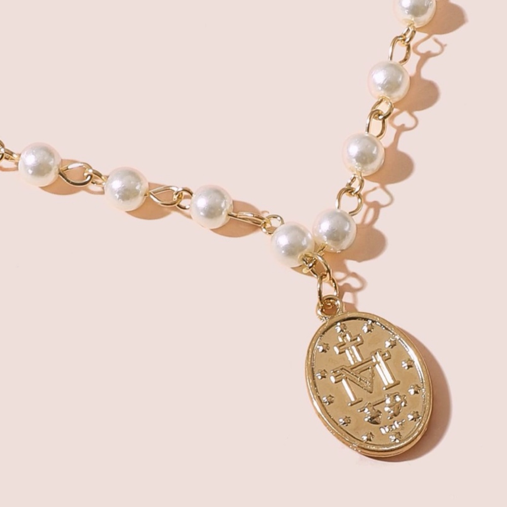 REAGEN Multilayer Necklace - Picture 3 of 3